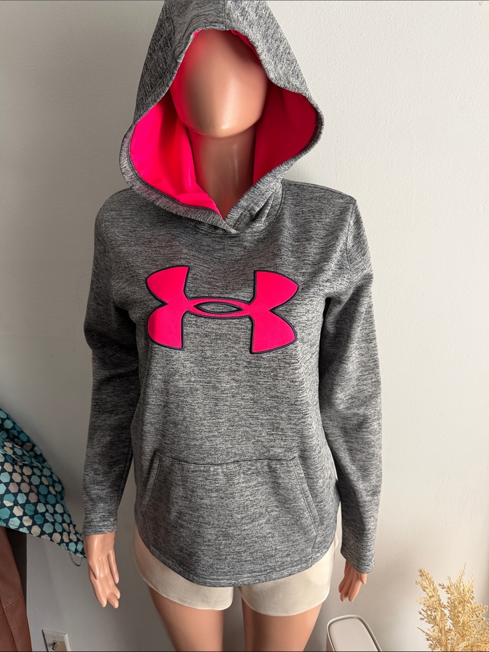 Under Armour Heather Gray Hoodie with Bright Pink Logo and Lining